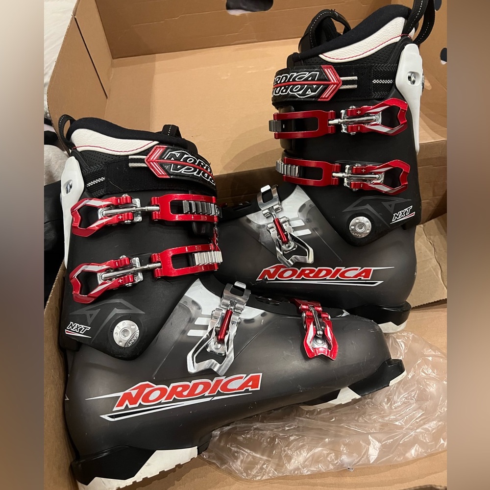 Men’s Nordica Ski Boots
